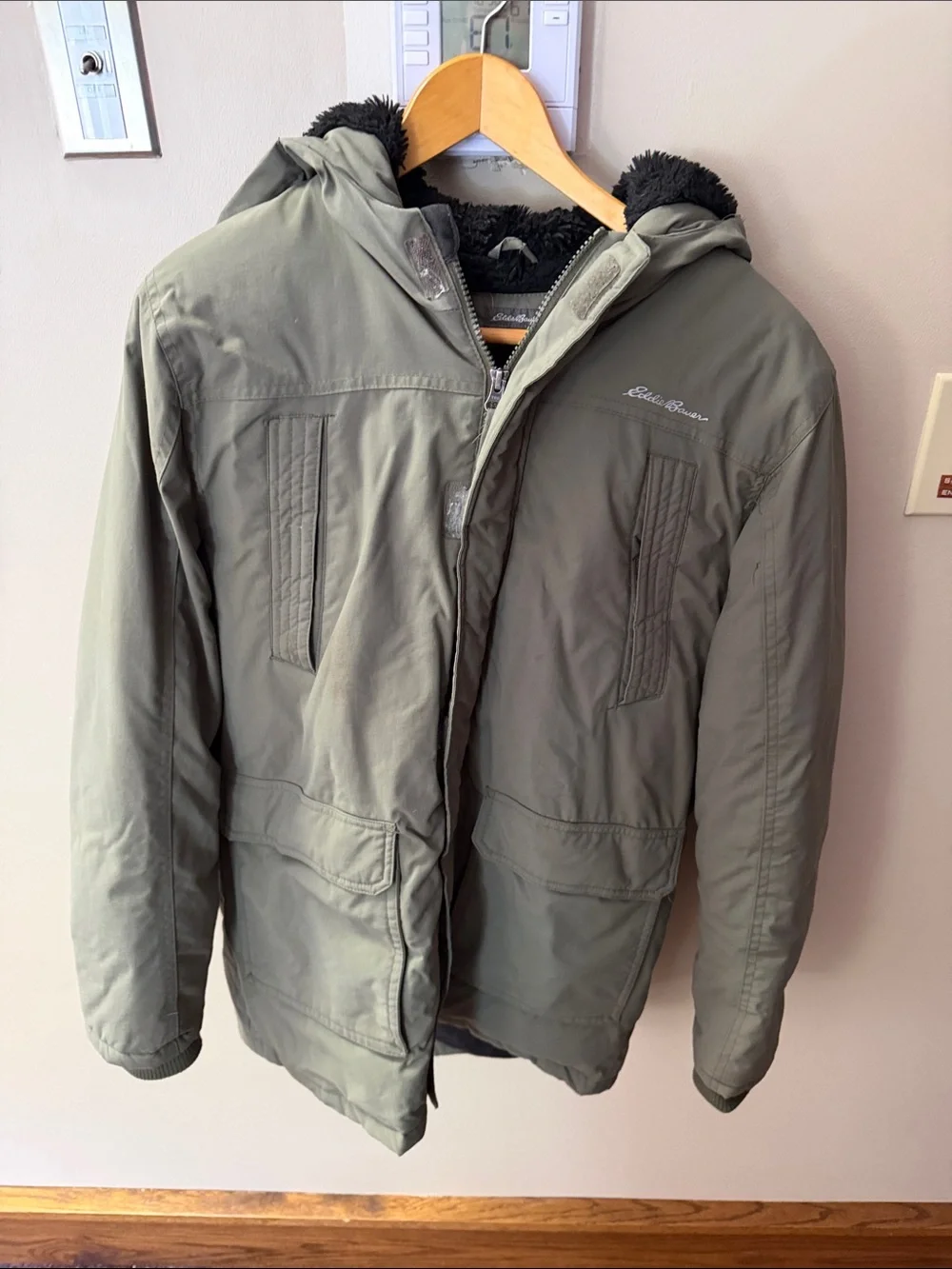 Eddie Bauer Men's Olive Green Hooded Field Jacket - Picture 1 of 4